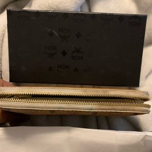 MCM wallet